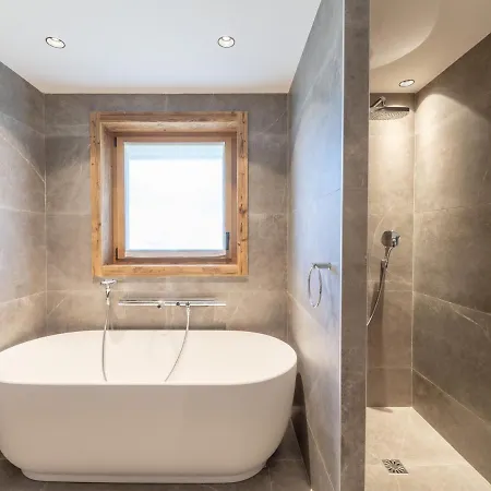 Luxueux Avec Et Sauna Au Coeur De - Fr-1-568-36 Шале Куршевель